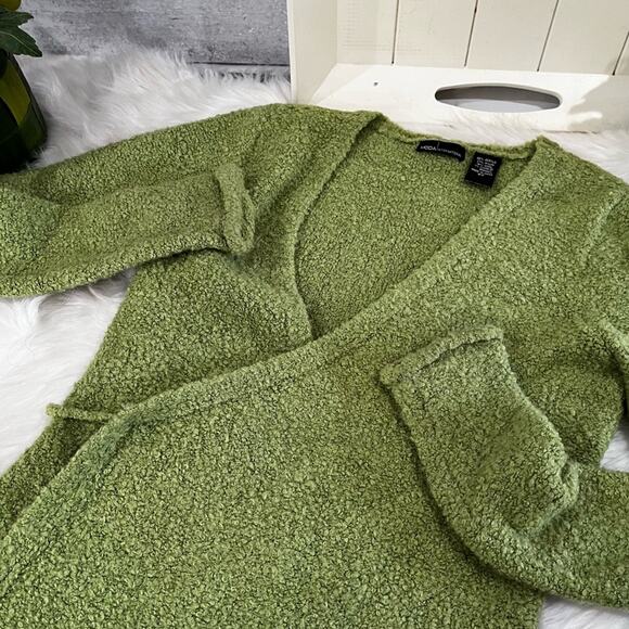 NEW Moda Intl Chenille Wrap Tie Fitted Wool Acrylic Plunge Neck Sweater XS NWOT - Picture 11 of 16